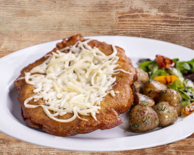 Černohorský bravčový rezeň z panenky so syrom 150g
